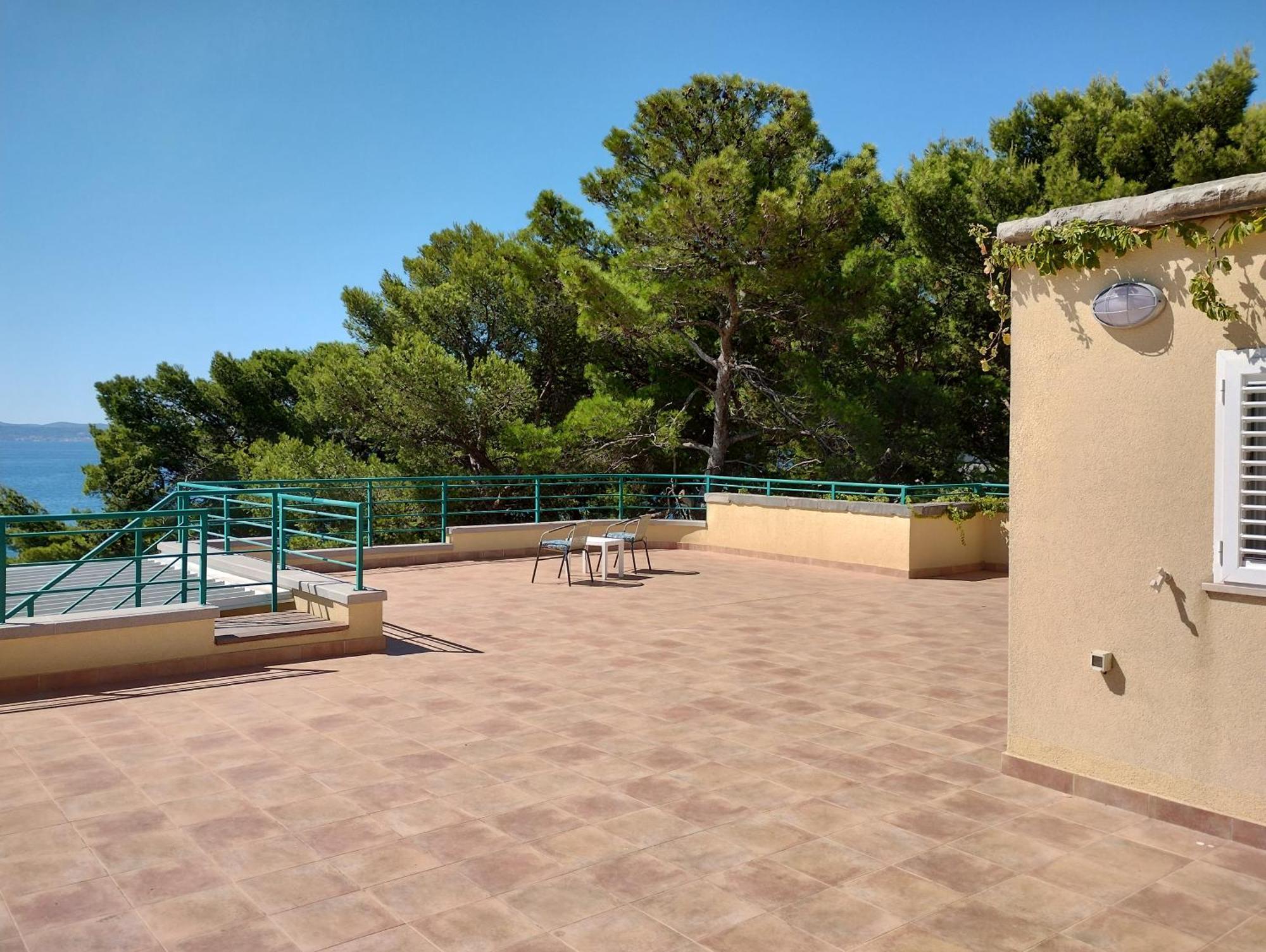 Old Captain'S Apartments - In A Pine Wood By The Sea And Tennis Courts سبليت المظهر الخارجي الصورة